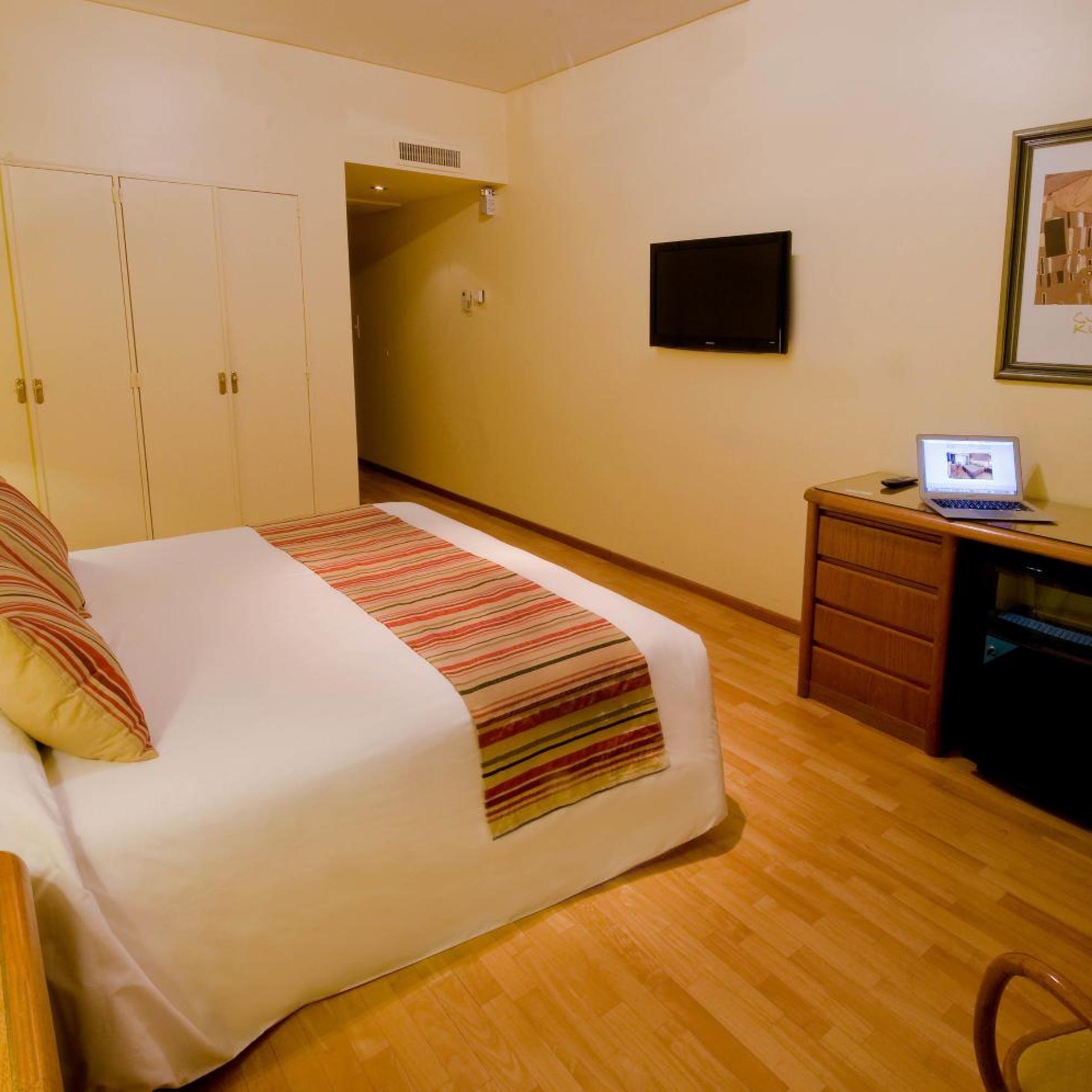 Hotel Argos 4/26