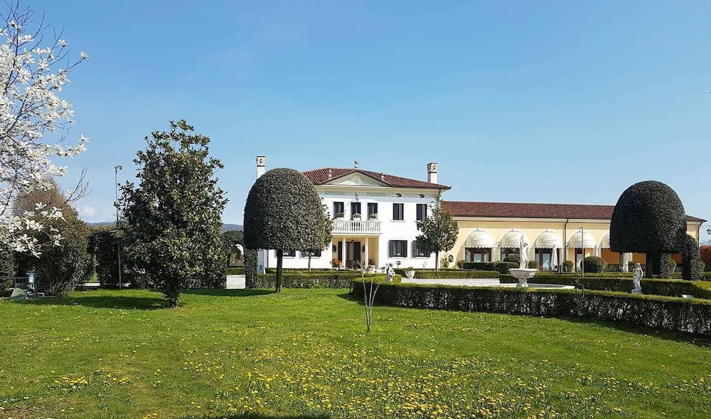 Villa Serena 20/36
