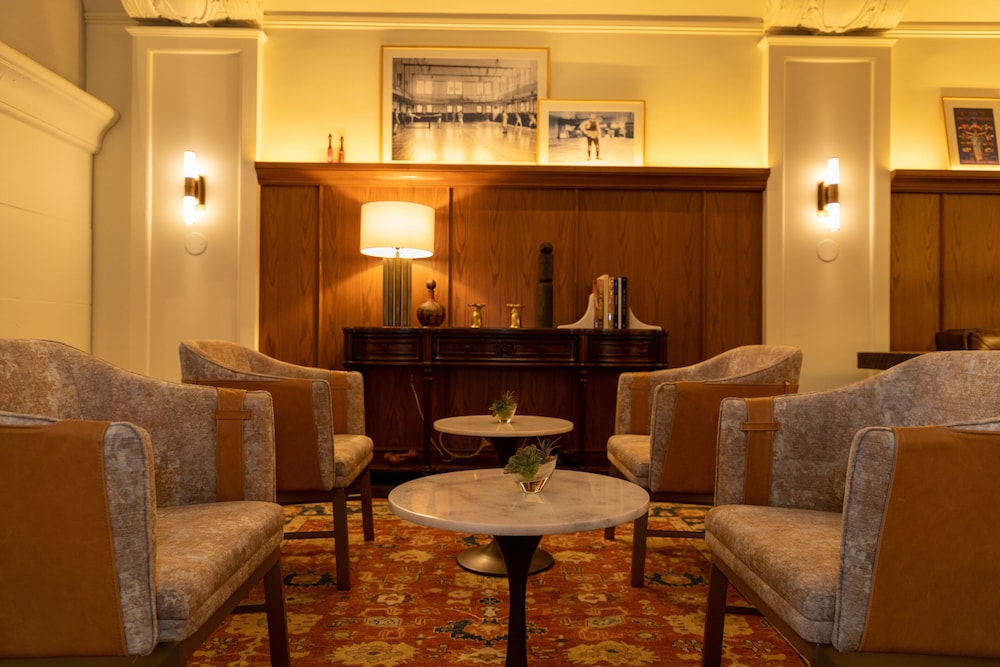 Harbor Court Hotel 54/73