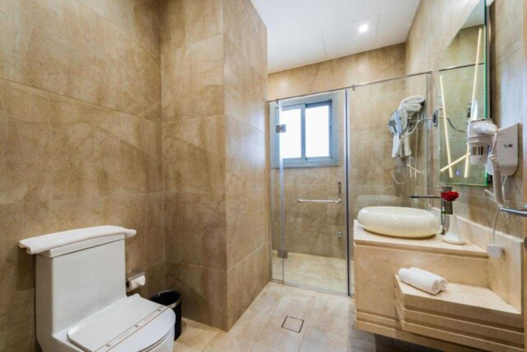 Sunday Luxury Central formerly Anan hotel 31/32