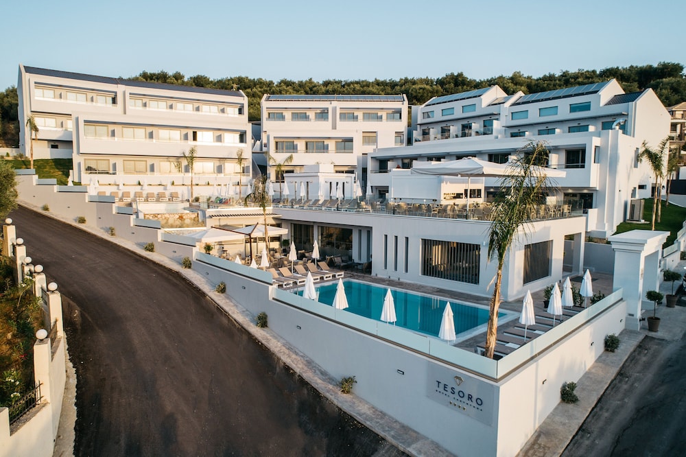 Tesoro Hotel Zakynthos 4/40