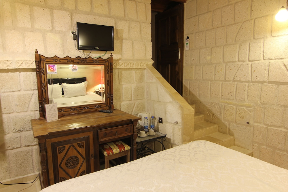 Ascension Cave Suite 28/30