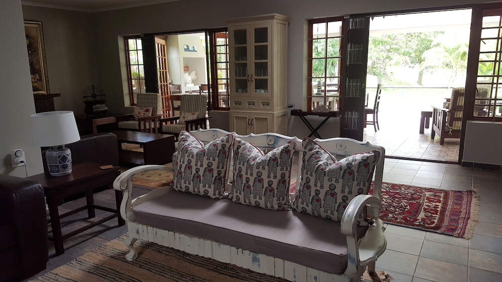 Sandpiper Guest House 22/38