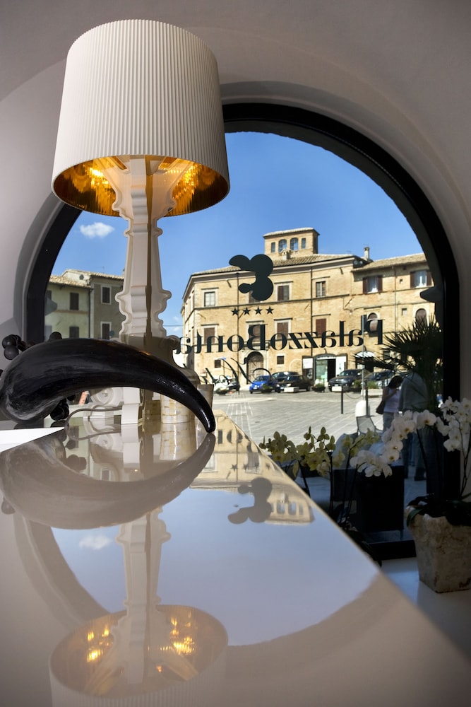 Palazzo Bontadosi Hotel & Spa 28/34