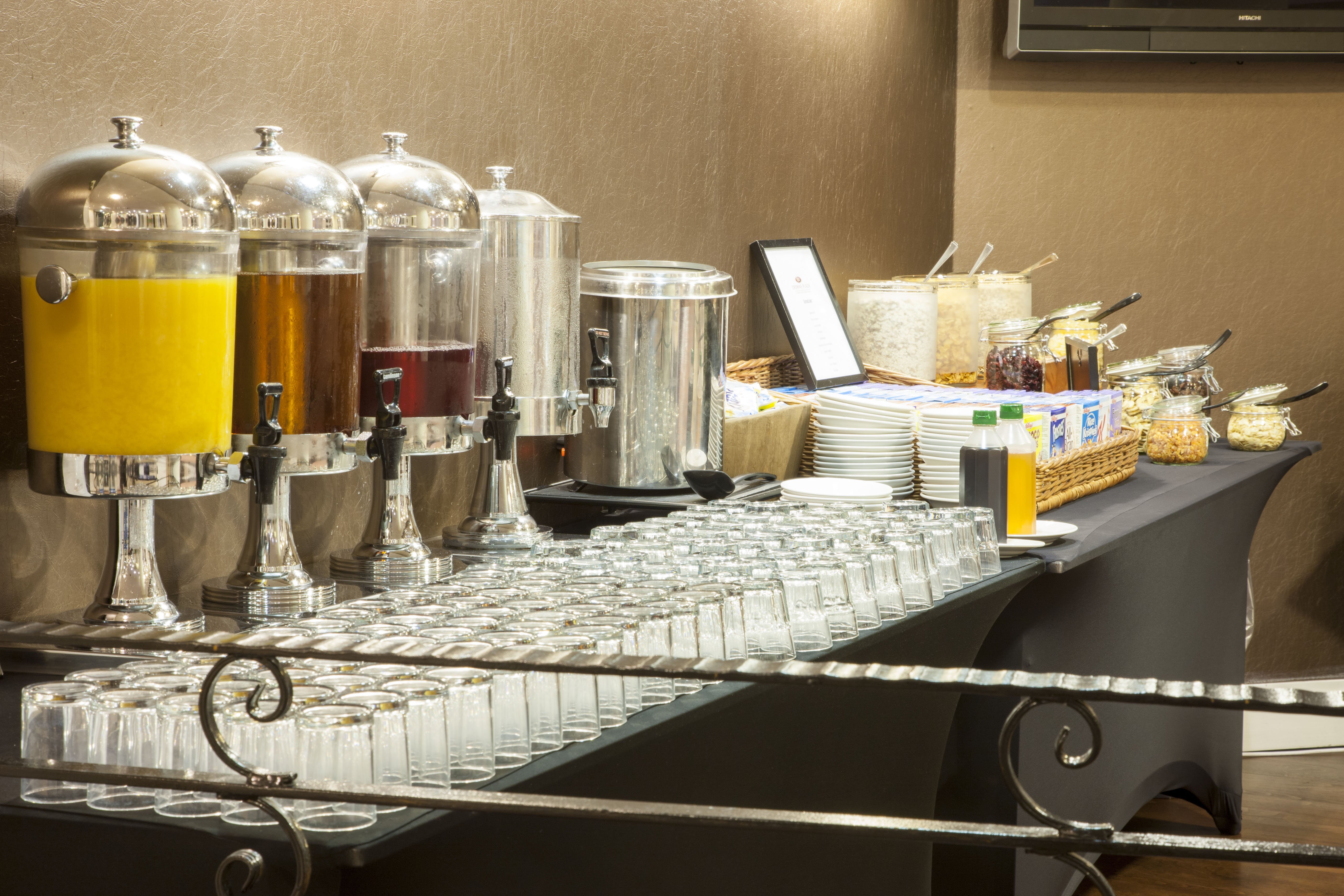 Crowne Plaza Liverpool John Lennon Airport photo3