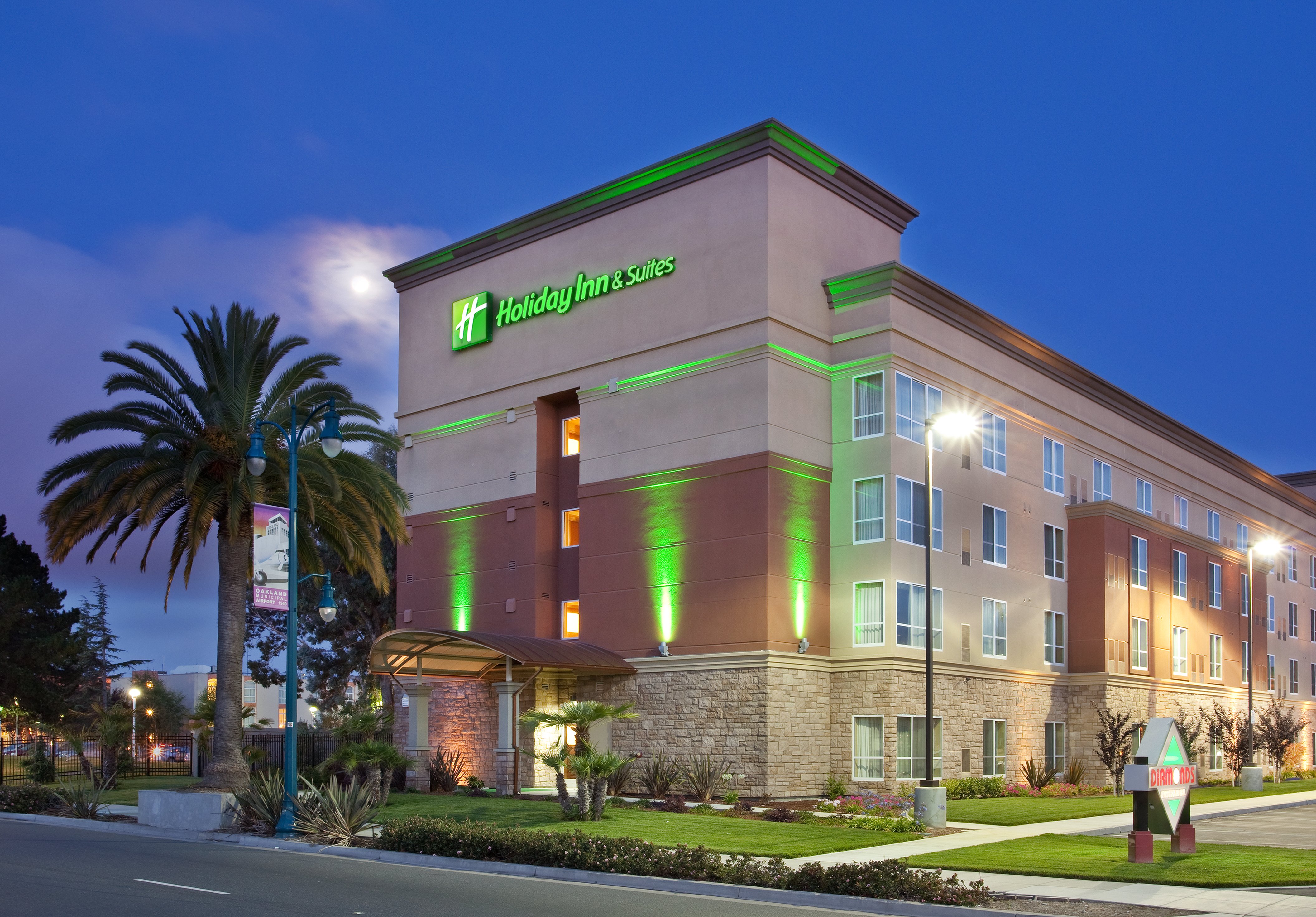 Holiday Inn Hotel Suites Oakland Airport 2/77