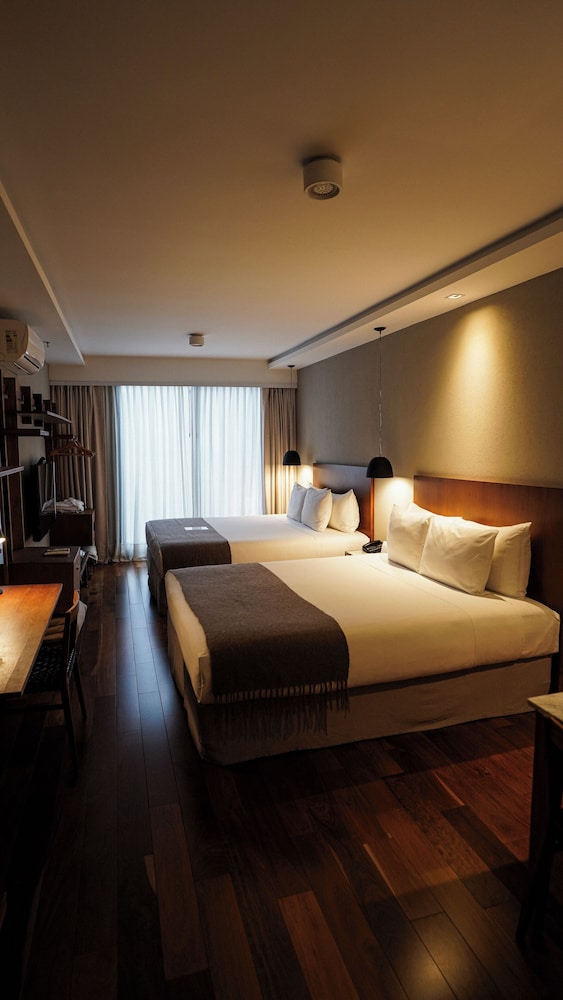 junior suite, 2 queen beds