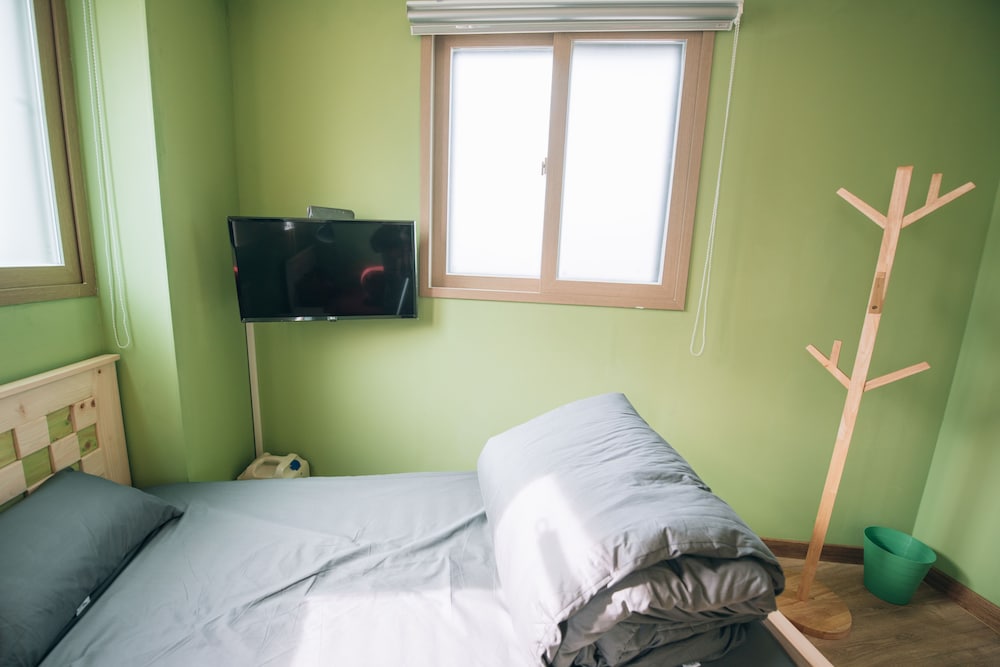 Midtown Hostel 16/50