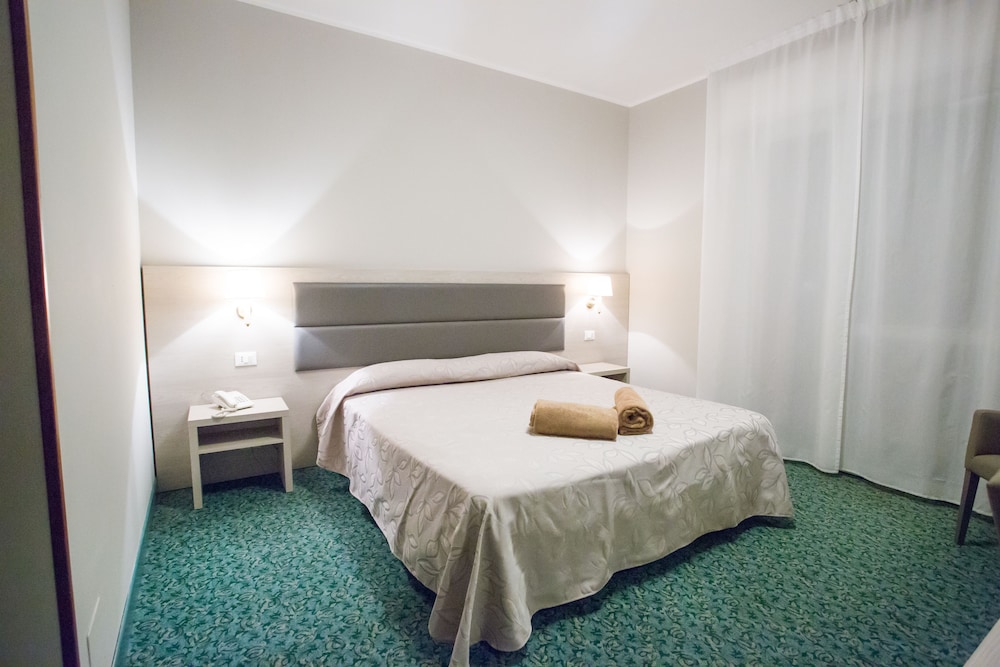 Hotel Smeraldo 8/31