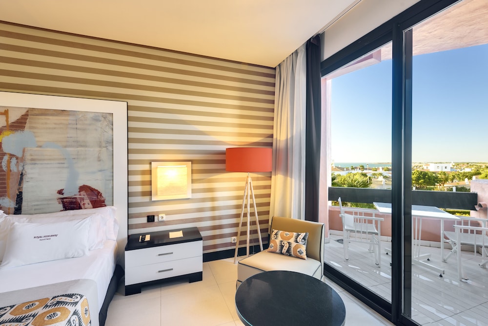Royal Hideaway Sancti Petri A Member of Barcelo Hotel Group 41/72