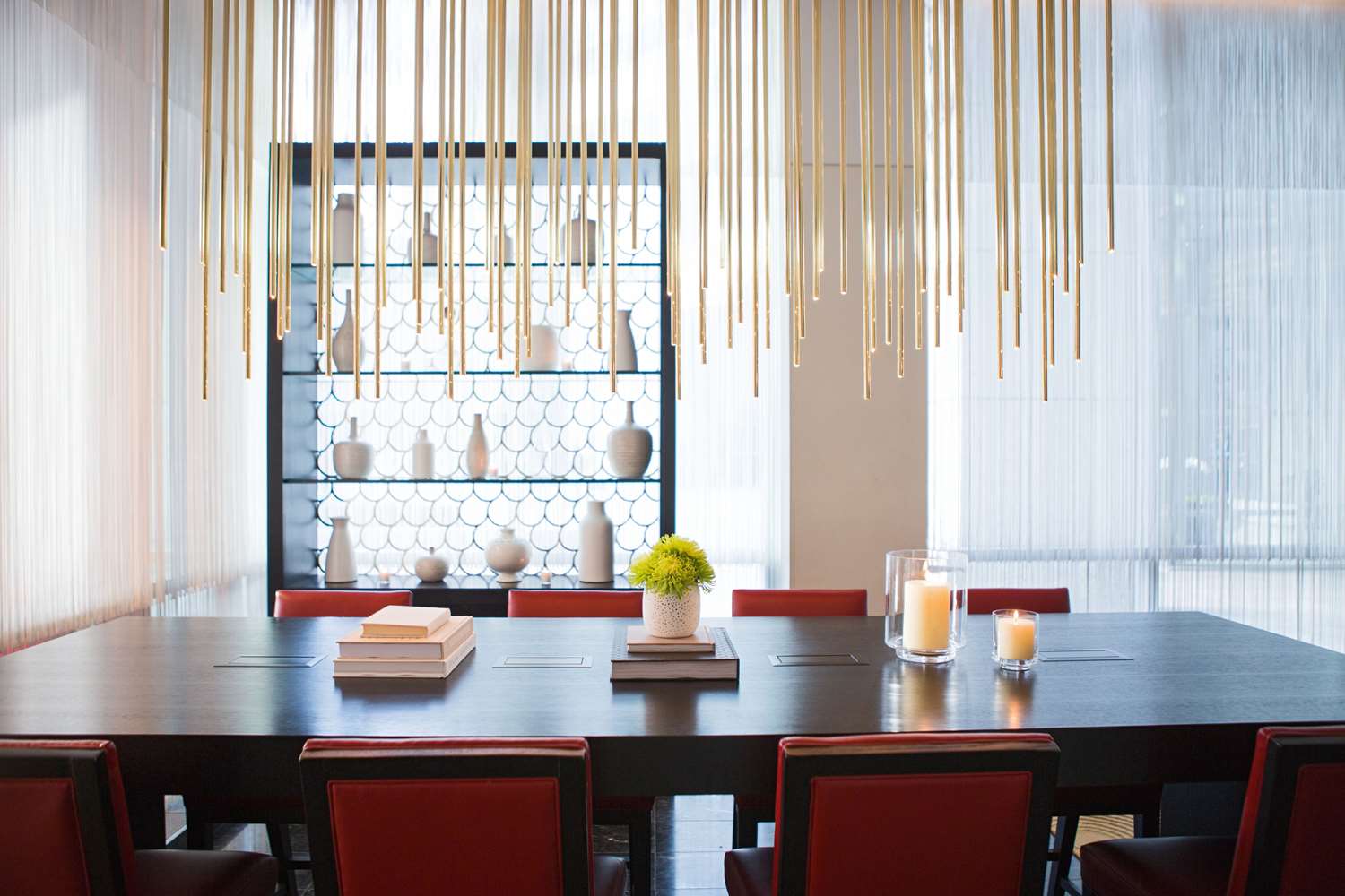 Hotel 505 River North 58/75