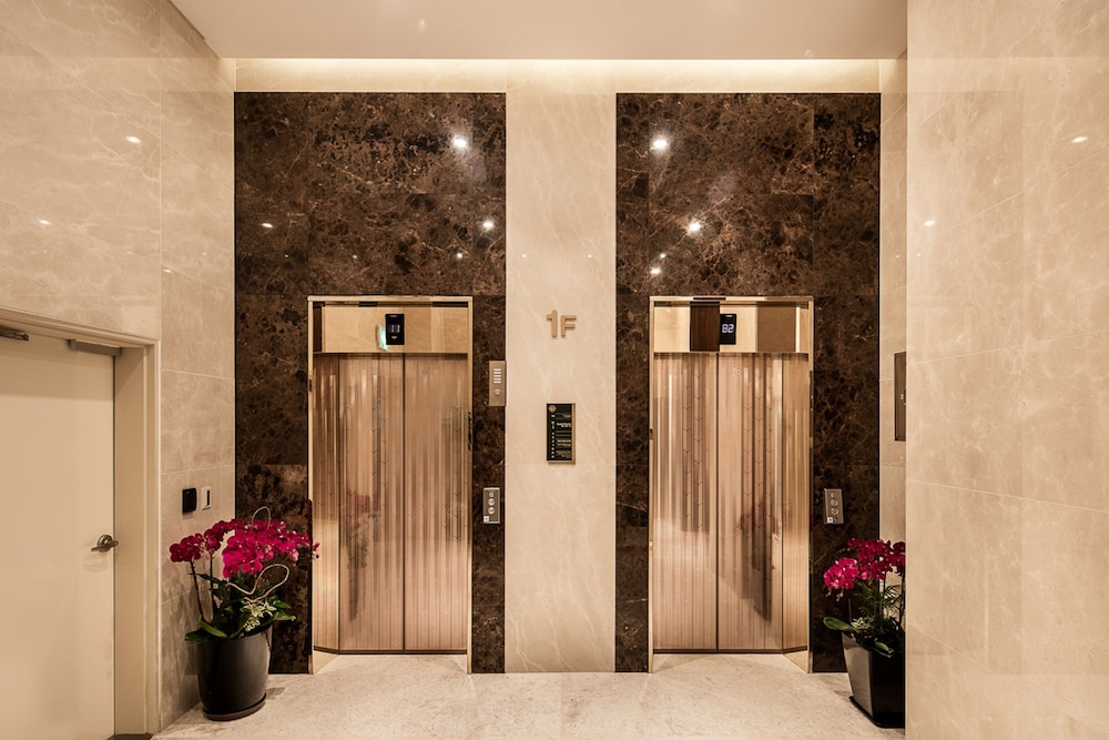 WD HOTEL 6/50
