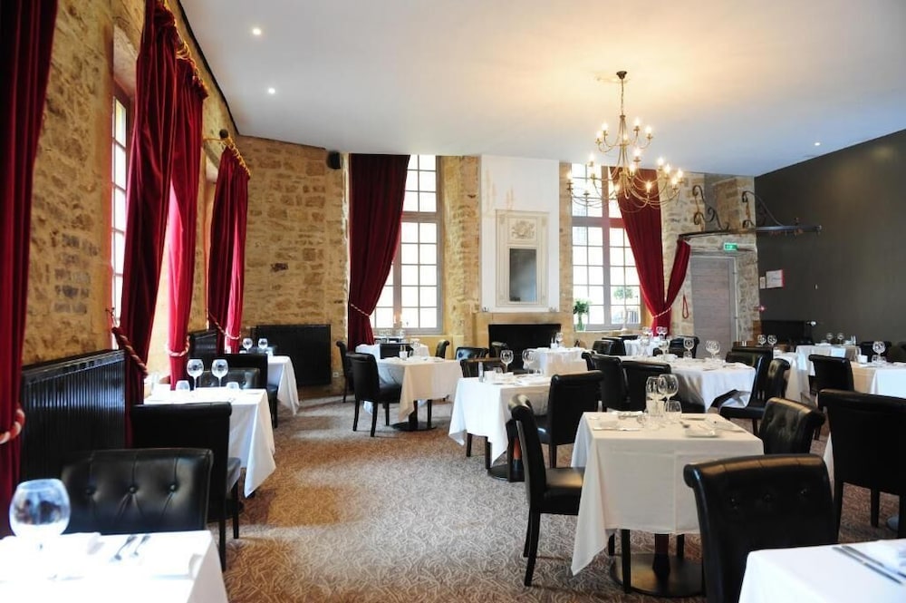 Hotel Le Chateau Fort 54/70