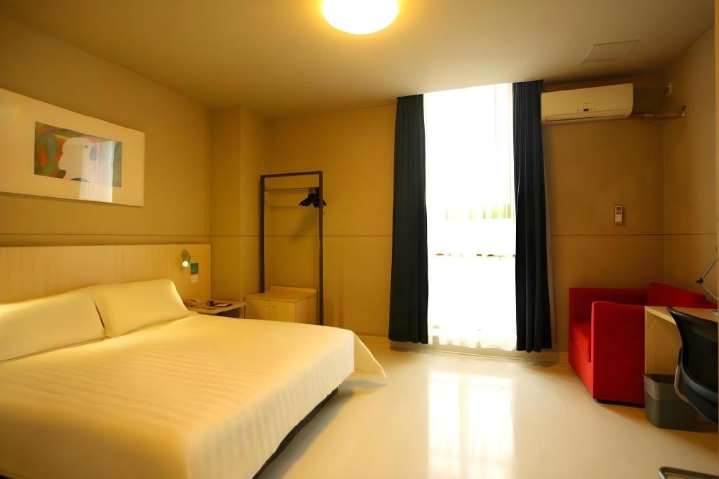 Jinjiang Inn (Wuxi Huishan District Government Wanda Plaza) 22/56