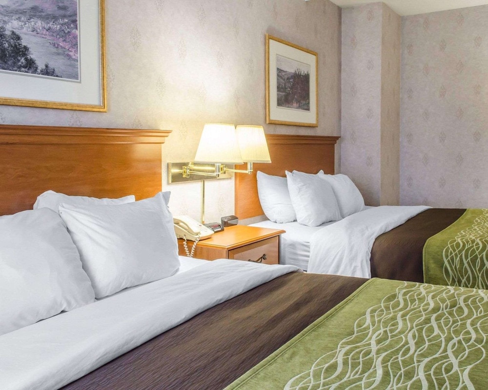 Comfort Inn Huntingdon, PA 10/34