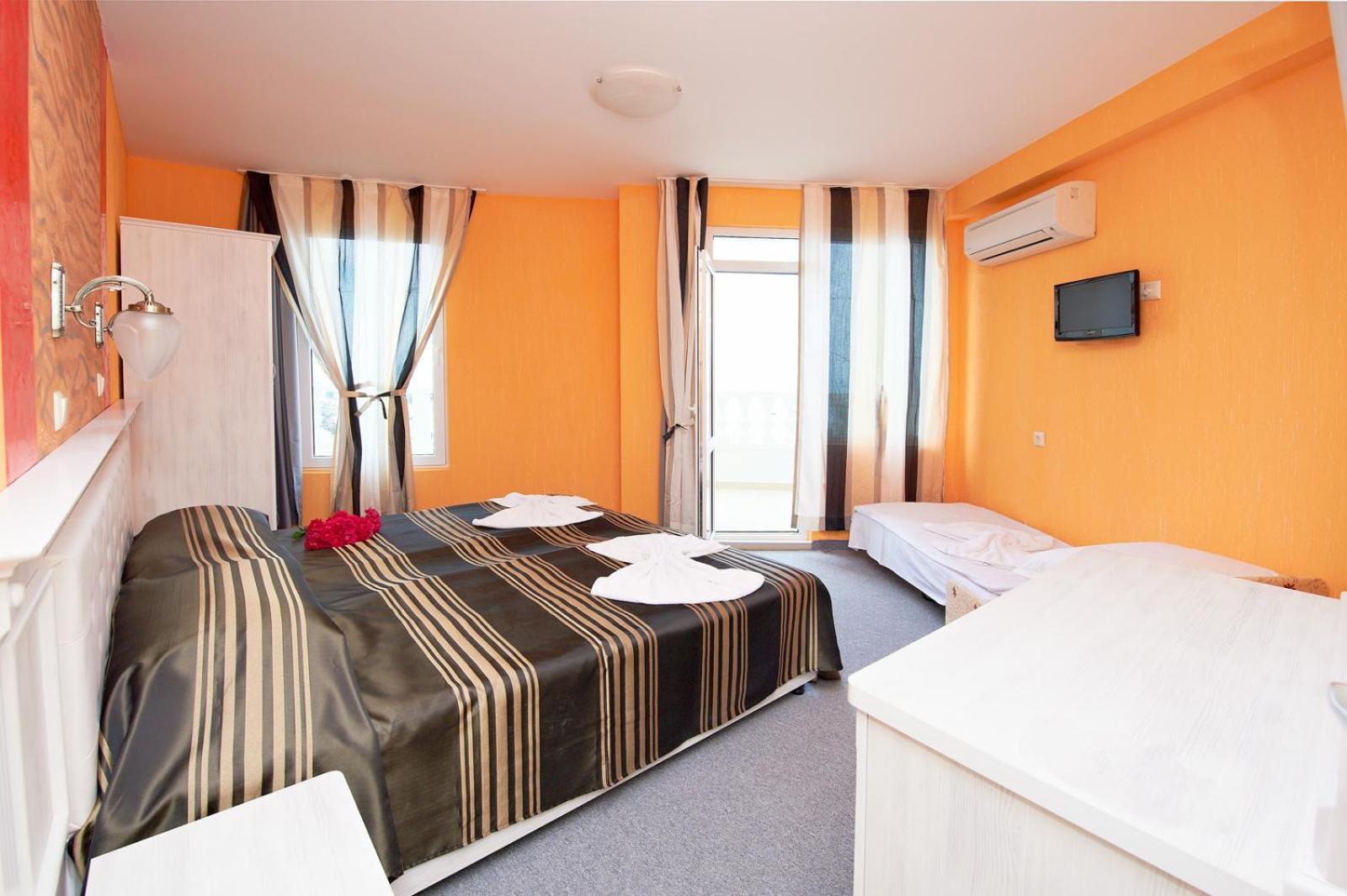 Hotel Paros 14/50