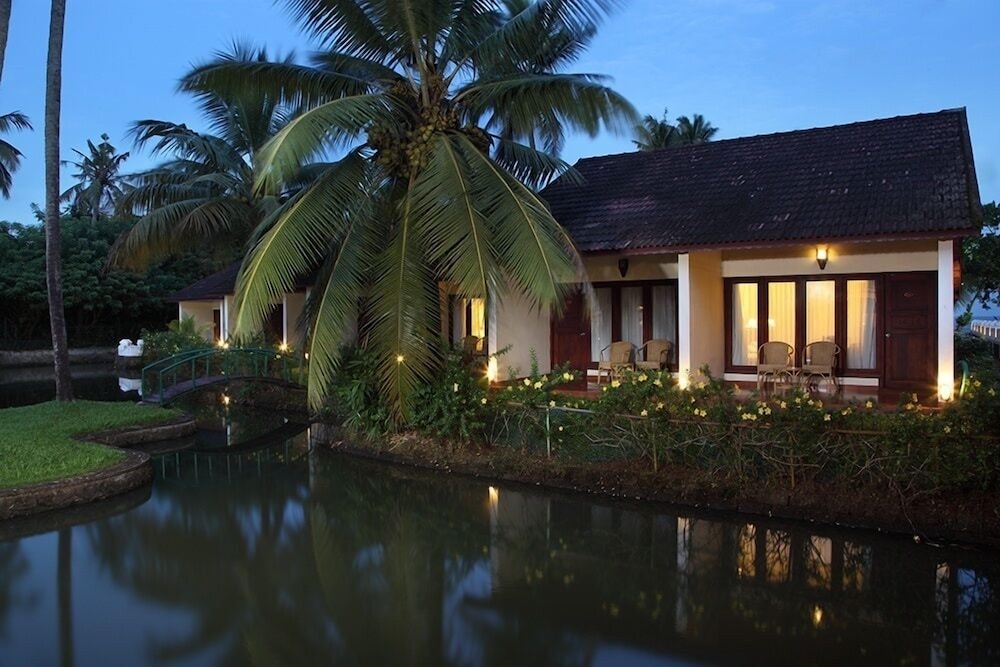 Abad Whispering Palms 62/66