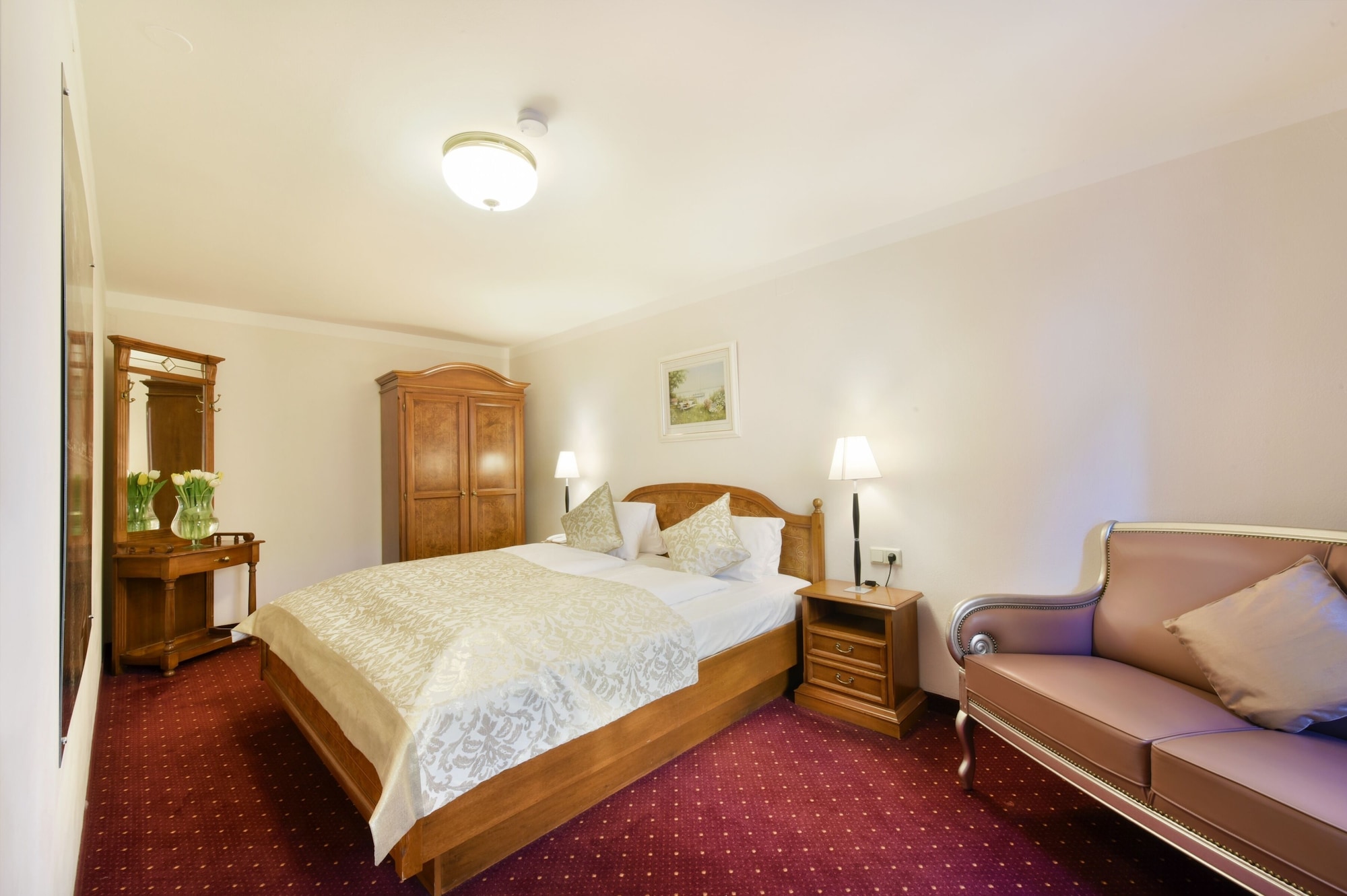 جناح بسرير كينج بإطلالة على المدينة مع أريكة، Cella Central Historic Boutique Hotel 5/10
