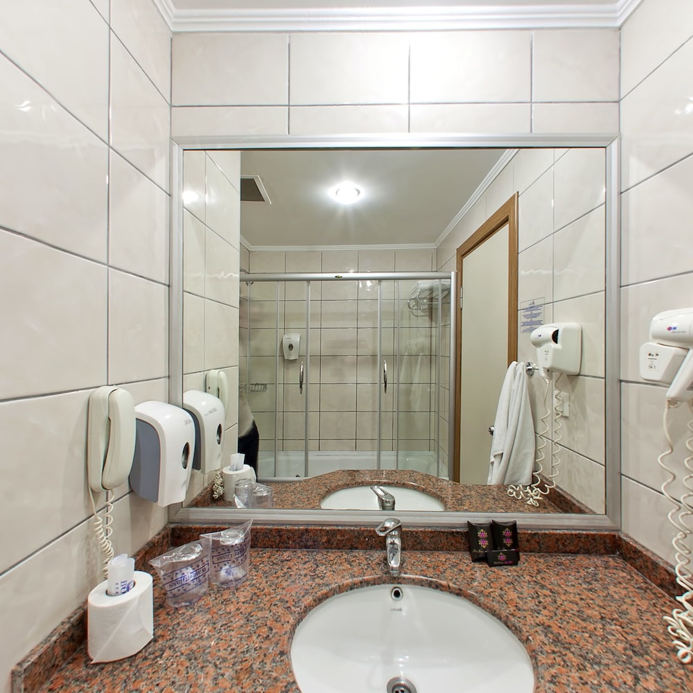 Lims Bona Dea Beach Hotel 26/67