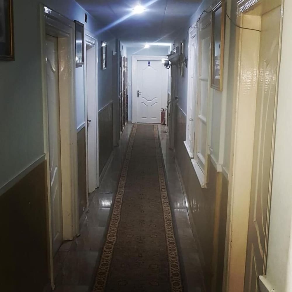 Downtown Inn photo3