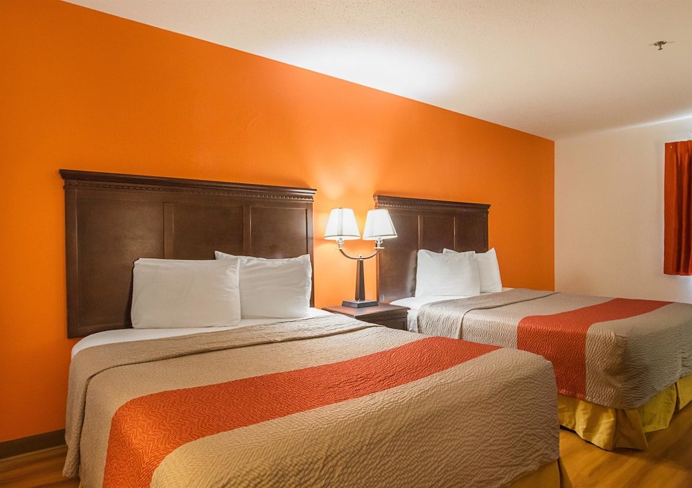 Motel6 Waterloo, IA - Crossroads Mall - Cedar Falls 25/49