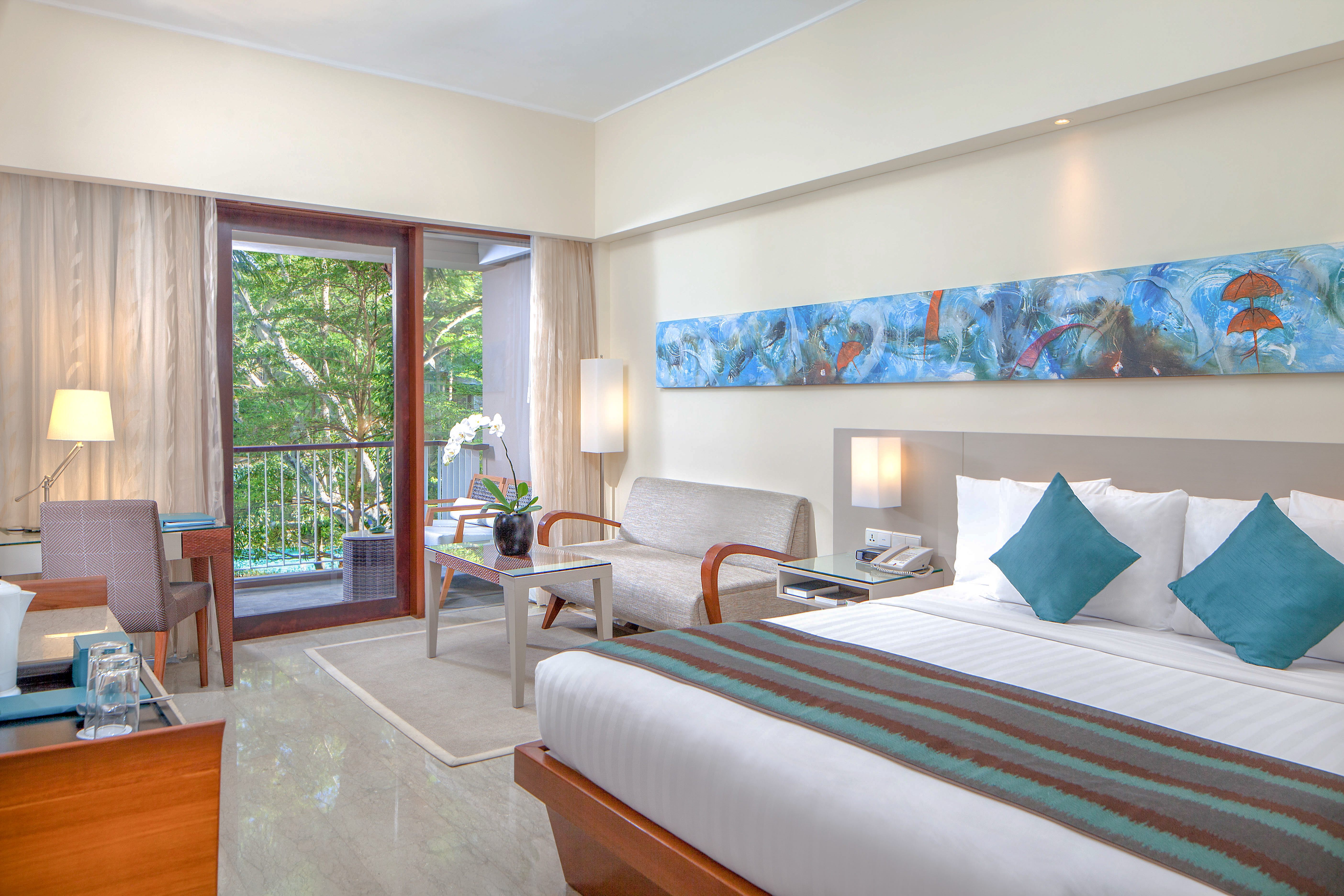 Deluxe, Double or Twin Bed