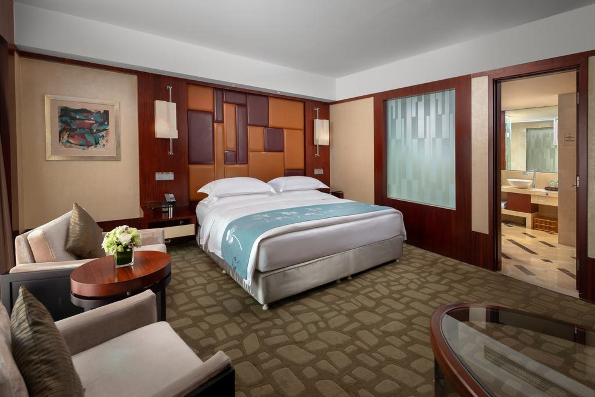 Beijing Kuntai Royal Hotel 4/21