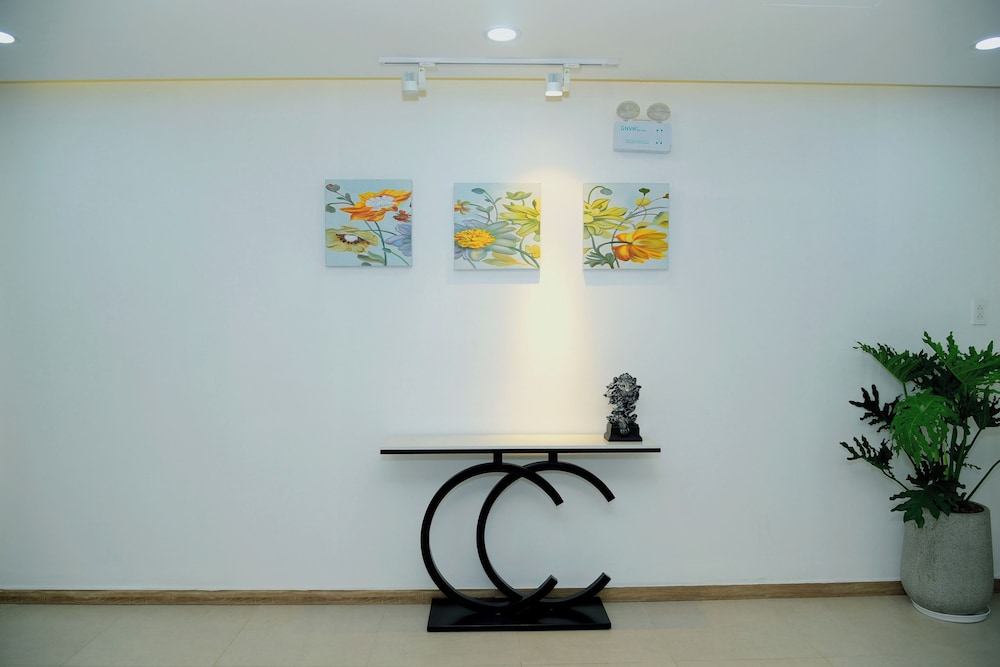 Hera Luxury Hotel 10/50