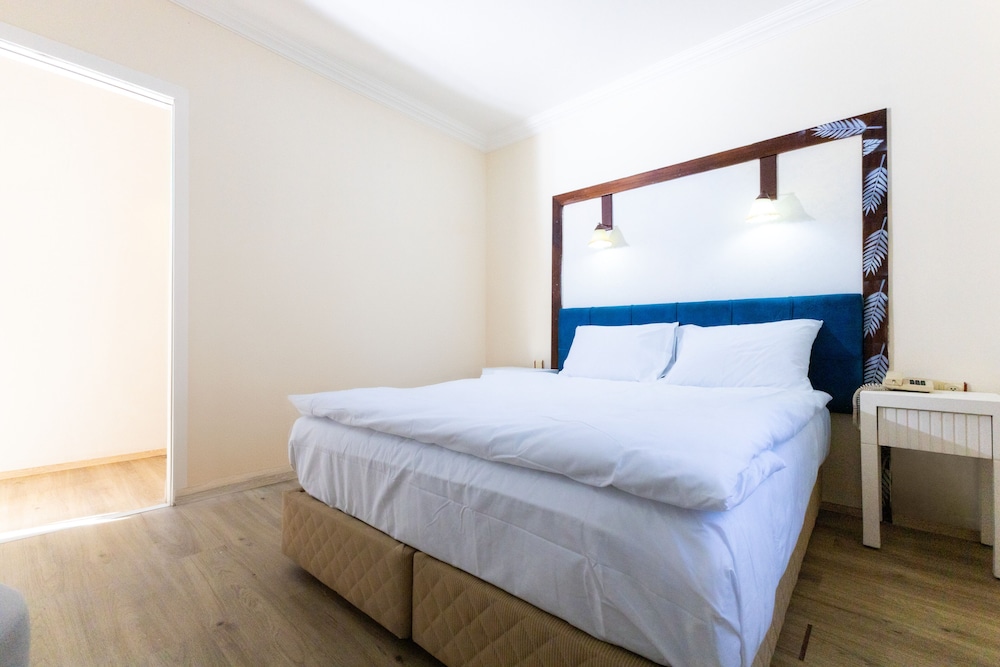 غرفة عائلية بسرير مزدوج وسريرين منفصلين، Bodrum Salinas Hotel 6/10