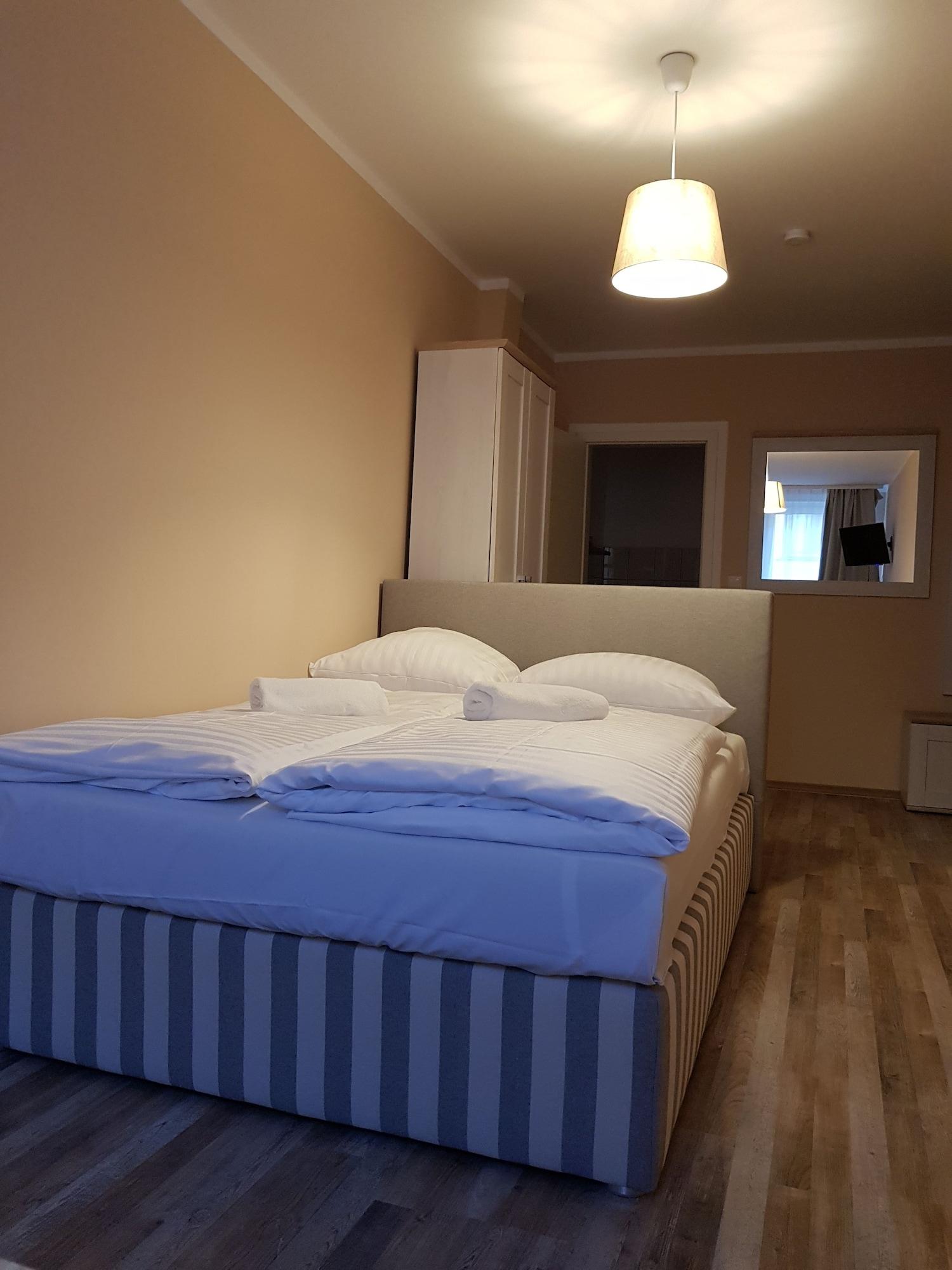 HOTEL RESIDENZ OBERURSELER HOF 8/47