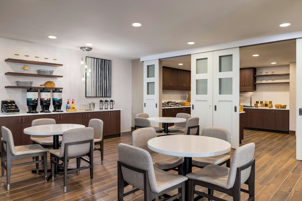 Residence Inn by Marriott Mechanicsburg 22/40