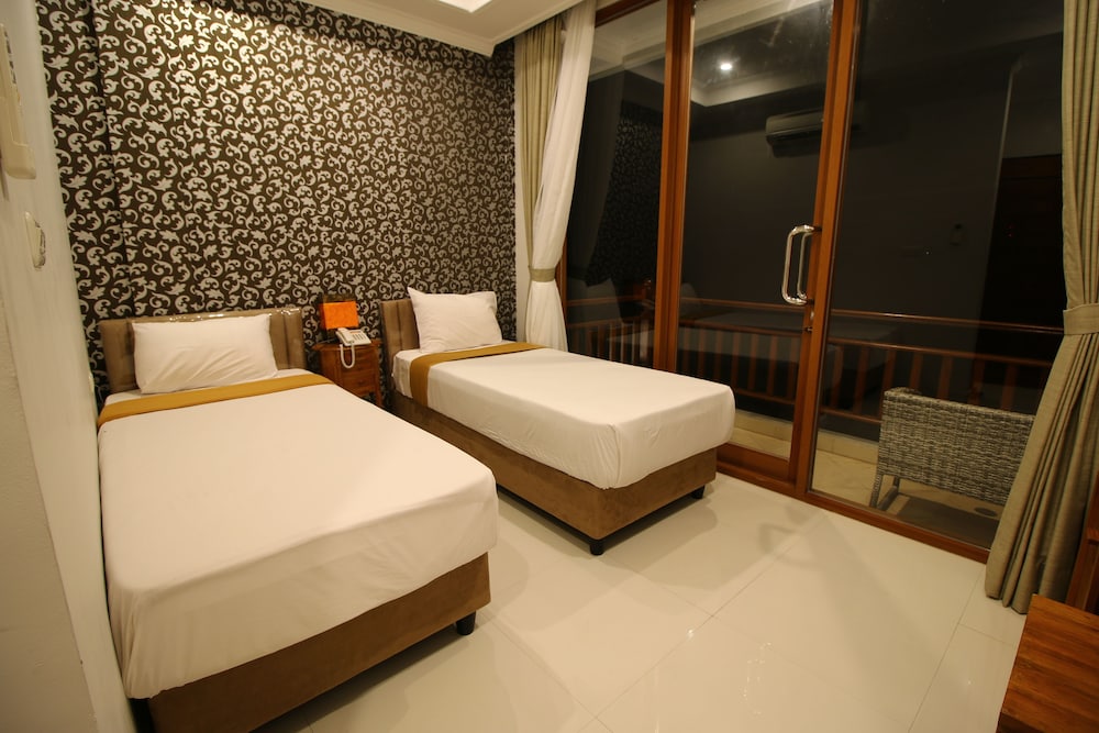 Hotel Wahyu Dana 10/46