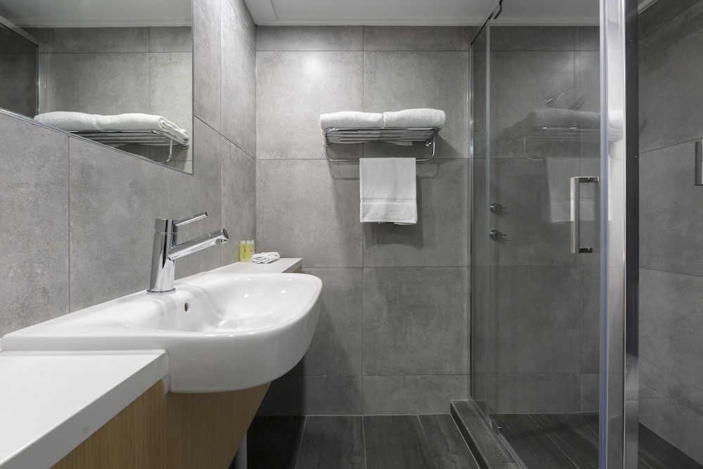 Ibis Styles Canberra Eaglehawk 65/65