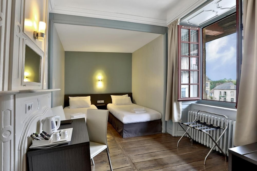 AUBERGE DUPUYTREN 6/21
