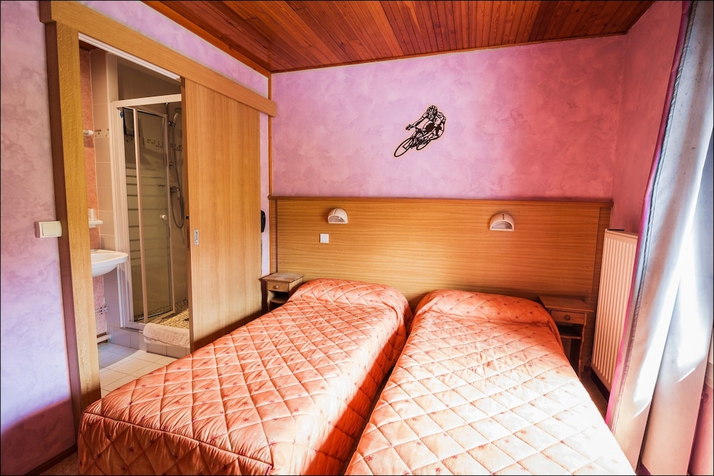Hotel Bel air 7/23