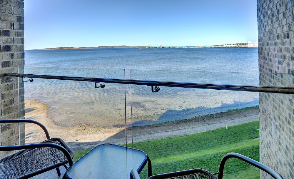 Limani Port Lincoln 36/46