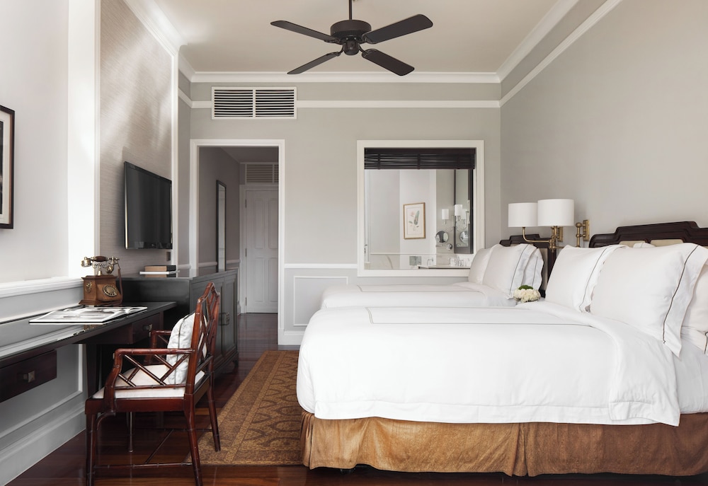 State, Twin Beds, Pool View