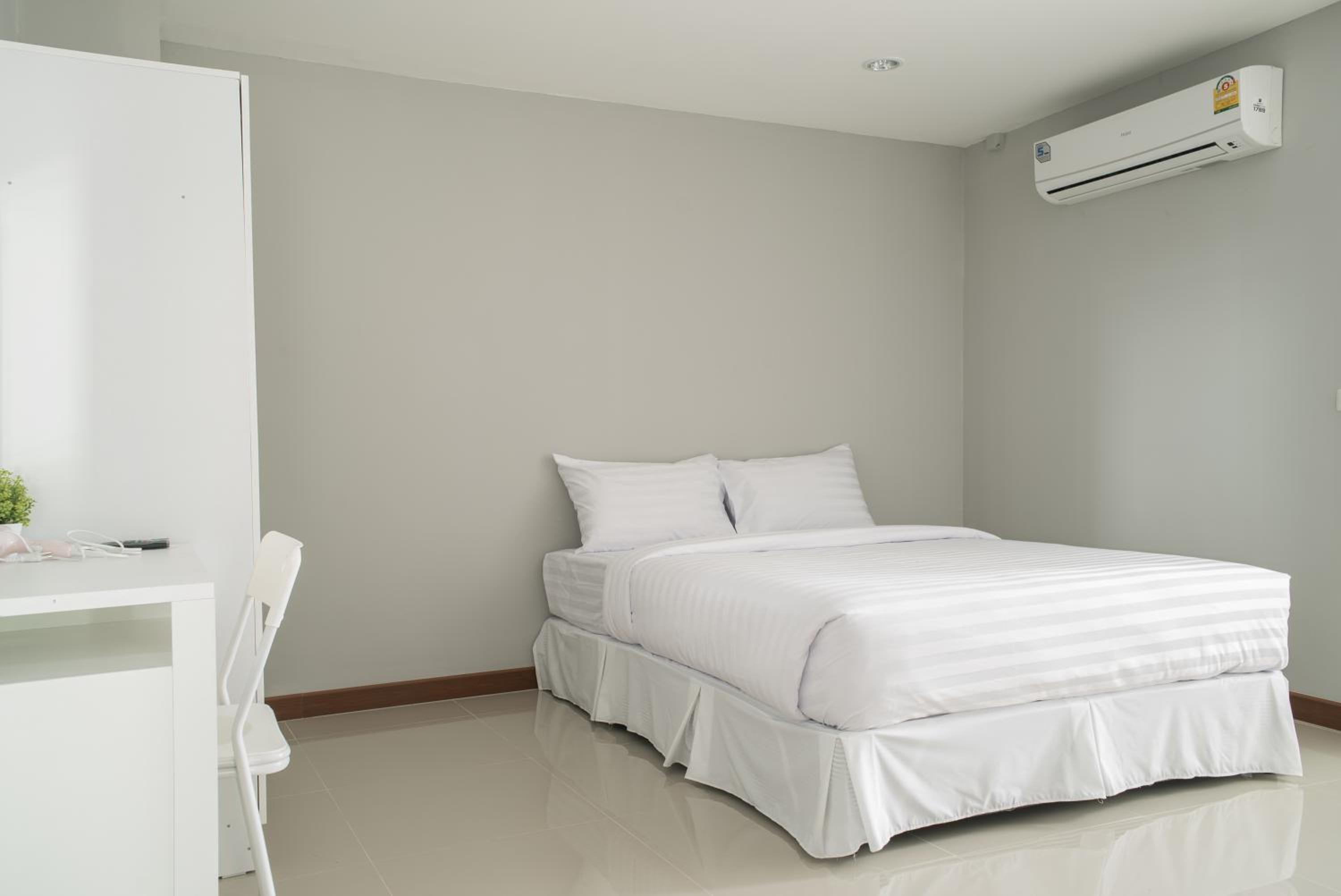 S44room 26/64