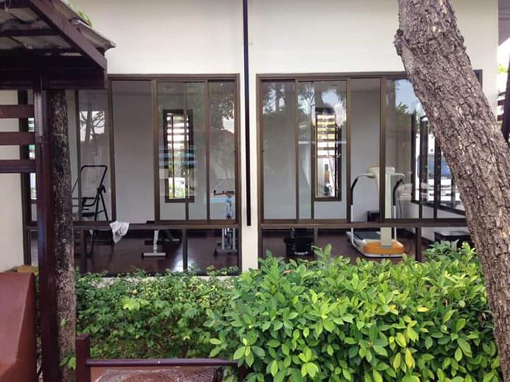 Sabai Hotel & Plaza 37/50