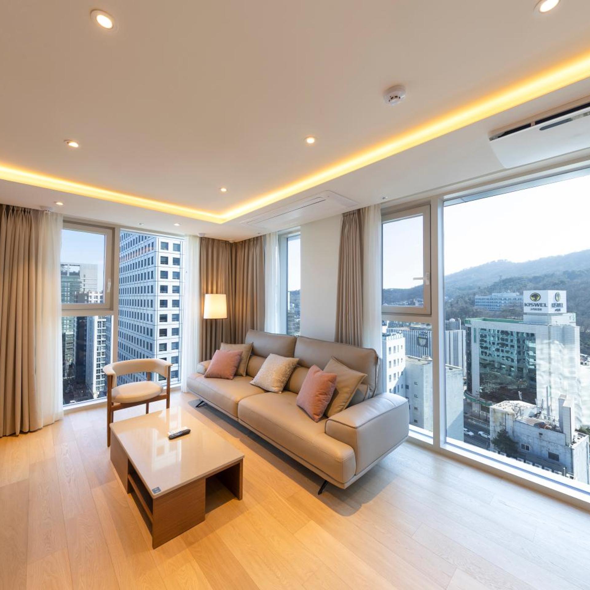 SL Hotel Myeongdong 32/40