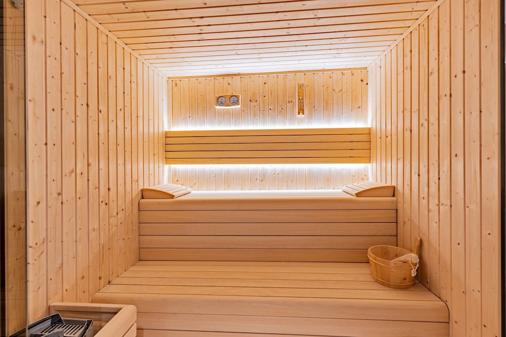 Minos Ambassador Suites Spa 24/50