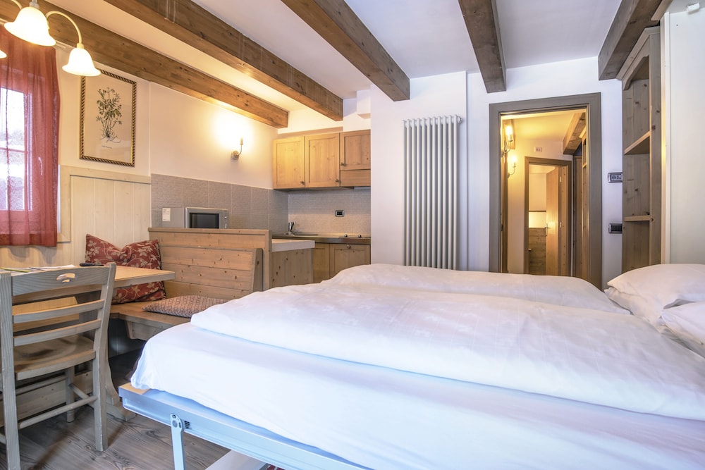 1 BEDROOM, CLASSIC, APARTMENT