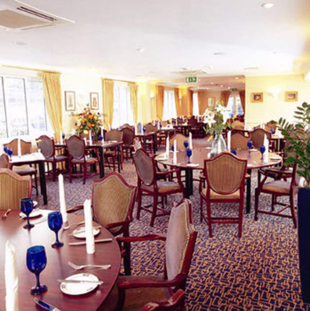 Basingstoke Hotel 35/50