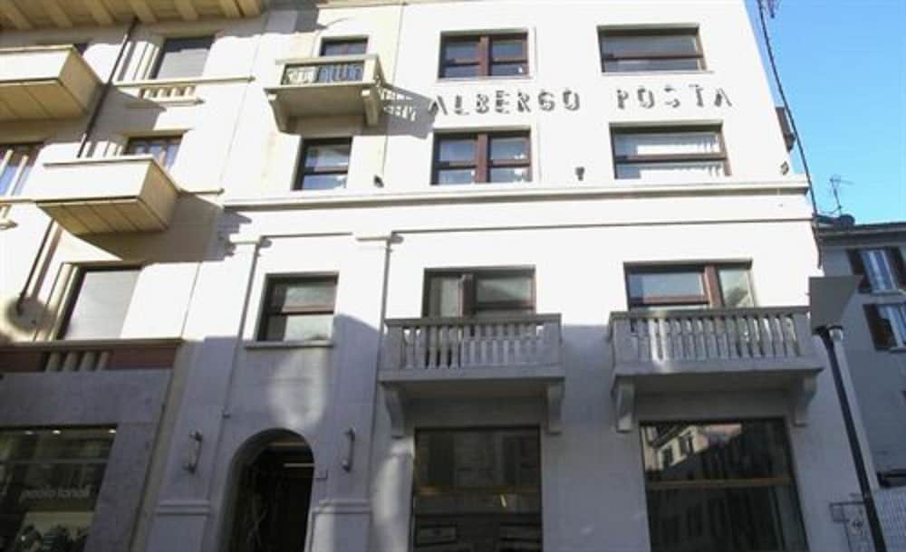 Posta Design Hotel in COMO