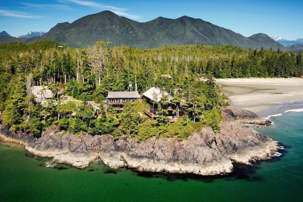 Middle Beach Lodge 63/68