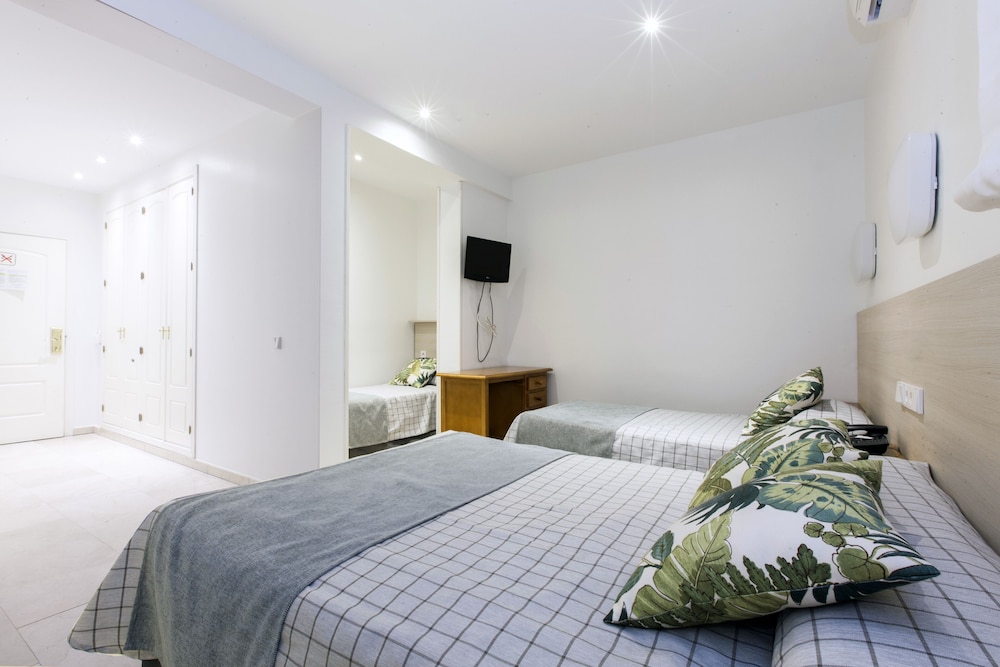 Hostal Castilla Ii Puerta Del Sol 18/73