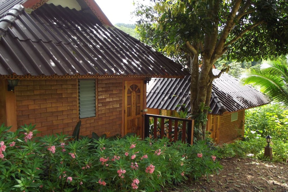Phuchomjan Resort 24/29