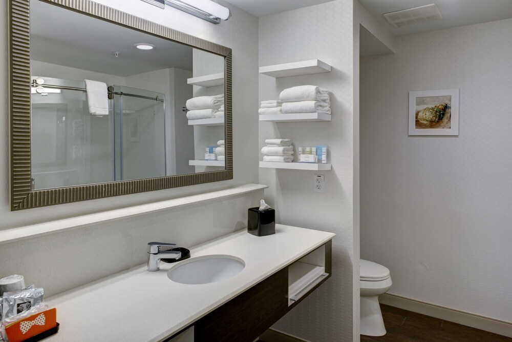 Hampton Inn and Suites Vero Beach Downtown 10/45