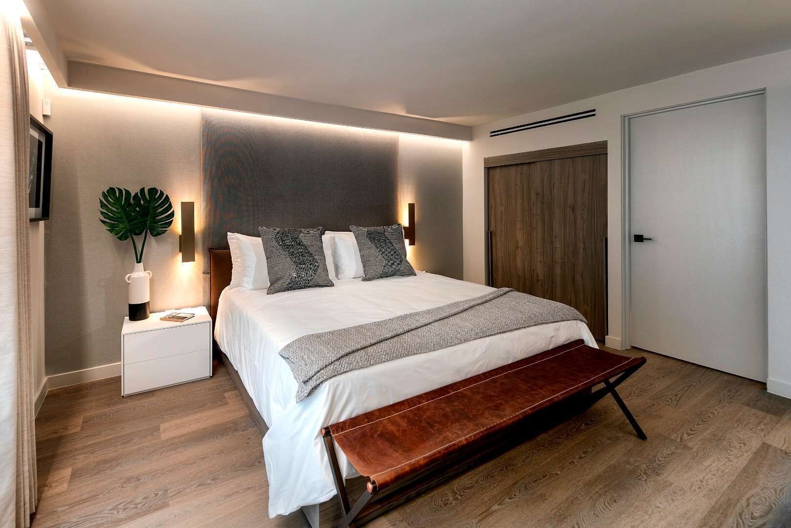 Renovated, Signature, Pines, King Bed