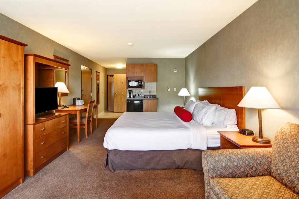 Ramada by Wyndham Ponoka 10/39